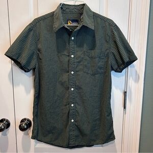 Nautica Men’s Green/Yellow Plaid Short Sleeve Button Down Size Medium Shirt